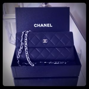 ❤Chanel lambskin quilted leather woc❤